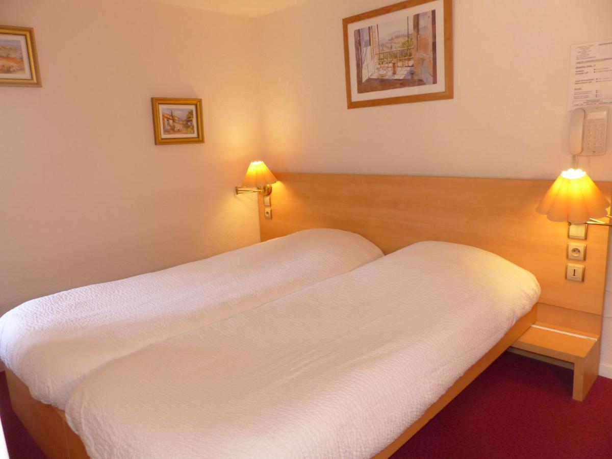 Hotel Logis Auberge De L'Isard Saint-Lary  Dış mekan fotoğraf