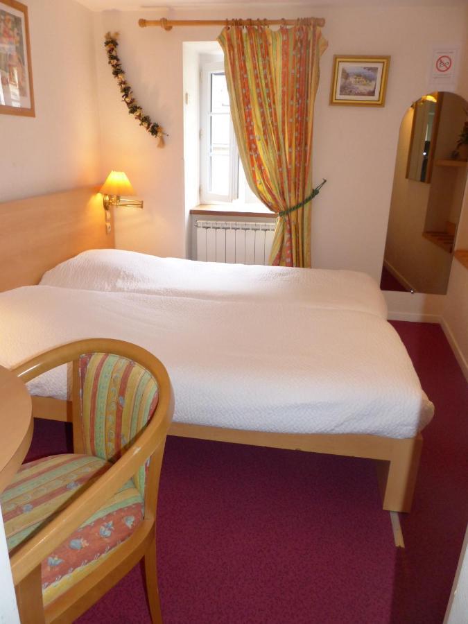 Hotel Logis Auberge De L'Isard Saint-Lary  Dış mekan fotoğraf