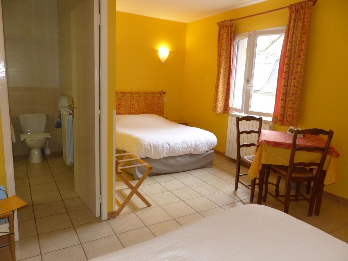 Hotel Logis Auberge De L'Isard Saint-Lary  Dış mekan fotoğraf