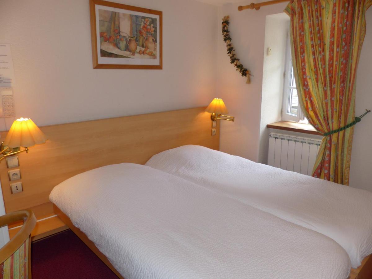 Hotel Logis Auberge De L'Isard Saint-Lary  Dış mekan fotoğraf