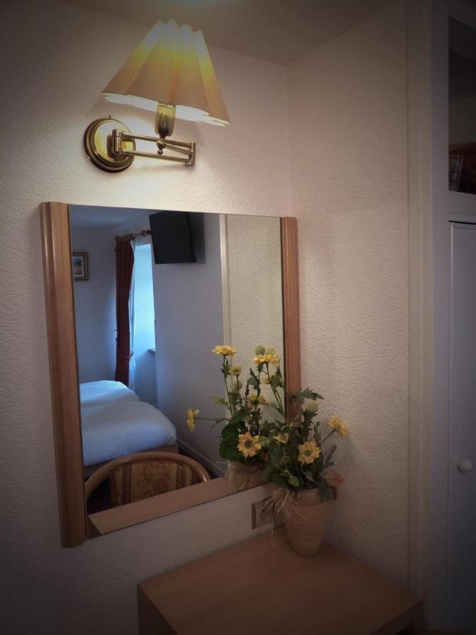 Hotel Logis Auberge De L'Isard Saint-Lary  Dış mekan fotoğraf